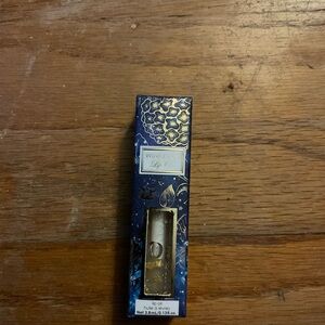 WINKY LUX Gold Lip Oil in Elegant Blue Packaging